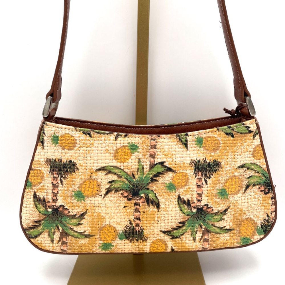 NWOT! Liz Claibourne Pineapple Bag, Cute and Petite - Picture 3 of 15
